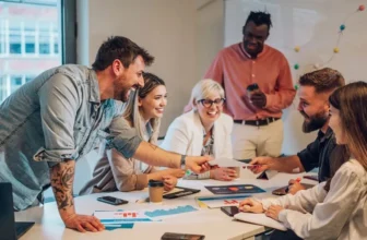 Quảng cáo Đa kênh (Omnichannel): Chiến lược Bắt trọn Khách hàng trong Kỷ nguyên Số